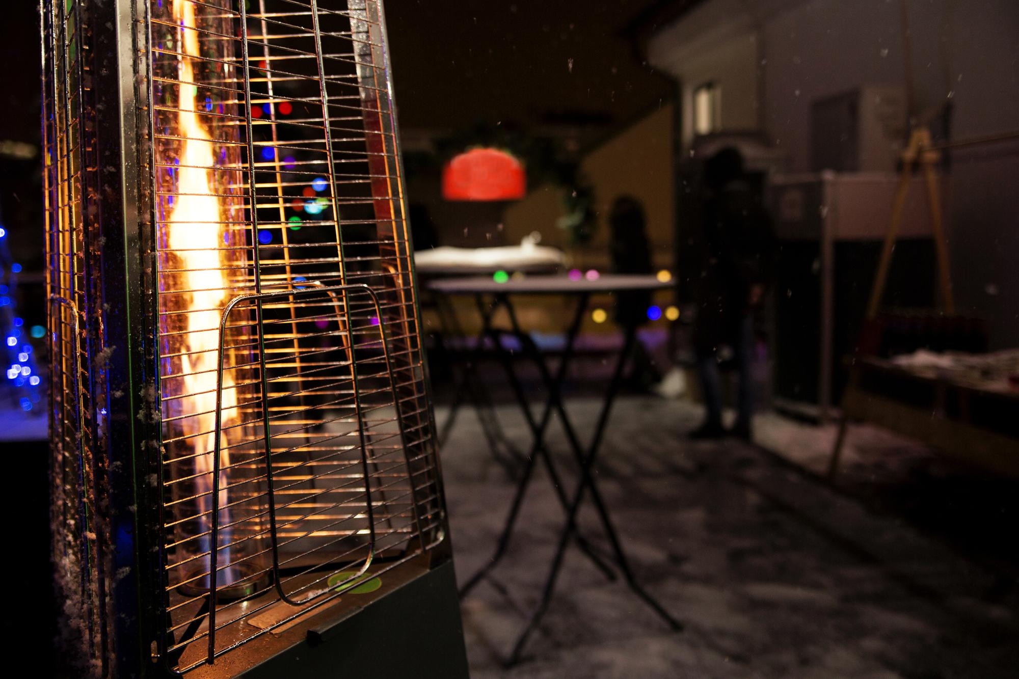 Outdoor gas space heater